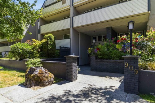 #111-909 Pembroke St  Victoria, BC V8T 4Z5