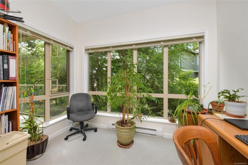 #205-125 Aldersmith Pl, View Royal, BC 