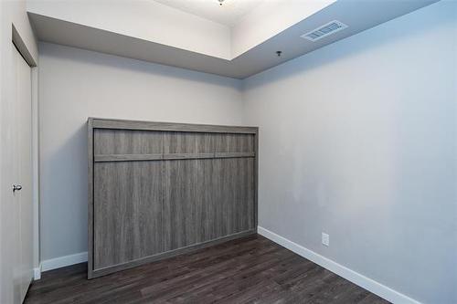211-80 Barnes St, Winnipeg, MB 