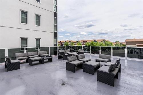 211-80 Barnes St, Winnipeg, MB 