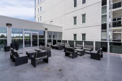 211-80 Barnes St, Winnipeg, MB 