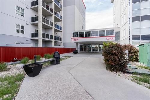211-80 Barnes St, Winnipeg, MB 