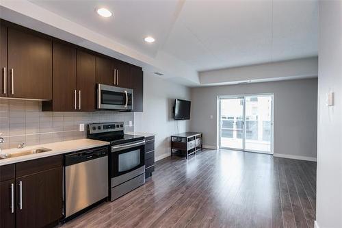 211-80 Barnes St, Winnipeg, MB 