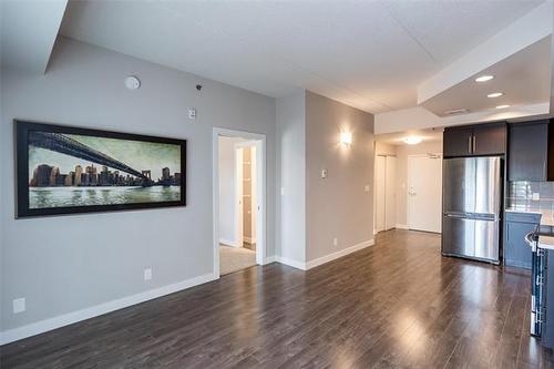 211-80 Barnes St, Winnipeg, MB 