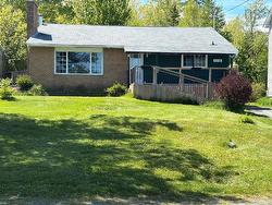 176 Miller Lake Road  Fall River, NS B2T 1J5
