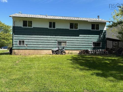 176 Miller Lake Road, Fall River, NS 