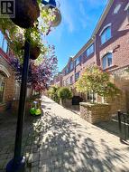 56 - 8 BRIGHTON PLACE Vaughan, ON L4J 0E3