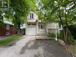 27 SHADWICK DRIVE Toronto, ON M9R 2V6
