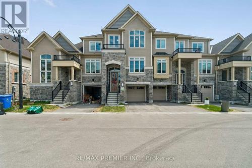 94 LYALL STOKES CIRCLE  East Gwillimbury, ON L0G 1M0