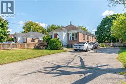 1519 HOWLAND Avenue  London, ON N5V 1W8