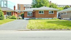 1764 GAGE CRESCENT Ottawa, ON K2C 0Z9