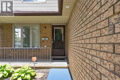 45 Ossington Drive, Hamilton, ON 