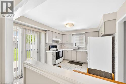 45 Ossington Drive, Hamilton, ON 