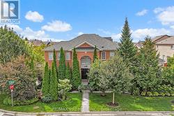 124 KINGSVIEW DRIVE Vaughan, ON L4H 3B4