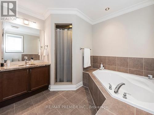 6 Lockburn Crescent, Brampton, ON 