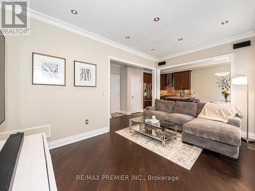 6 Lockburn Crescent, Brampton, ON 