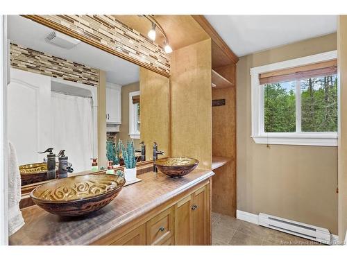 160 Tilley Dr, Fredericton, NB 