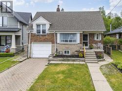 26 PARKLAND ROAD Toronto, ON M1N 1Y8
