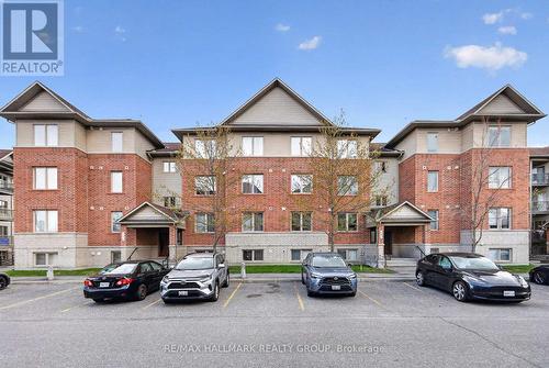 3 - 585 STONEFIELD PRIVATE  Ottawa, ON K2G 4R5