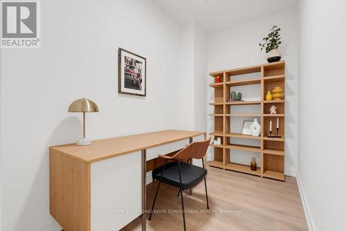 404 - 181 STERLING ROAD  Toronto, ON M6R 2B2