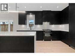1 2539 GRANT AVENUE  Vancouver, BC V5K 3G6