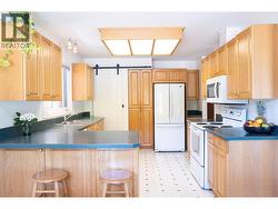 Main Floor Kitchen - 