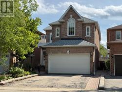 17 VILLANDRY CRESCENT Vaughan, ON L6A 2R2