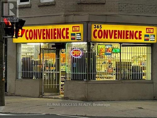979 King Street E, Hamilton, ON 