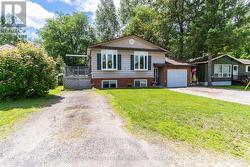 8 GOULDIE STREET Huntsville (Chaffey), ON P1H 1M5