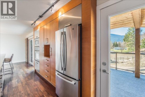 633 Jorgensen Road, Nelson, BC 