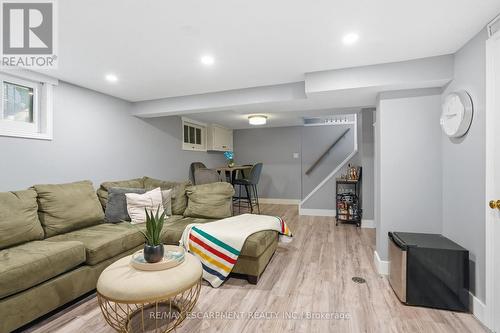 613 Clark Avenue, Burlington, ON 