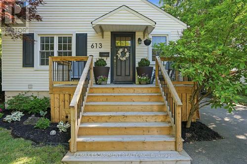 613 Clark Avenue, Burlington, ON 