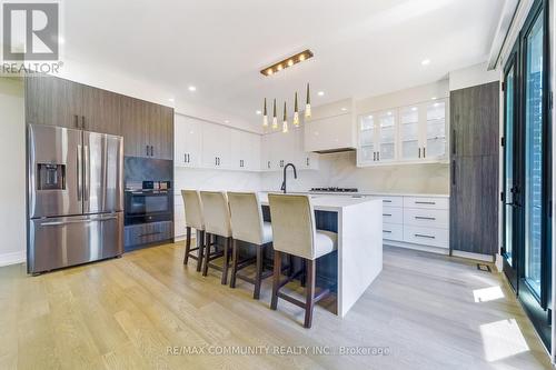 856 Kennedy Road, Toronto, ON 
