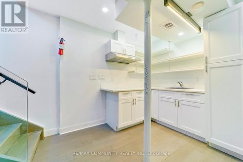 856 Kennedy Road, Toronto, ON 