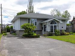 153 Theresa Street Thunder Bay, ON P7A 5P6