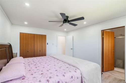 5954 Broadway Rd, Nanaimo, BC 