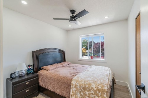 5954 Broadway Rd, Nanaimo, BC 