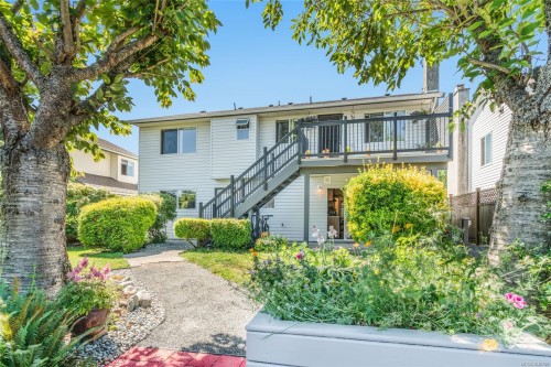 5954 Broadway Rd, Nanaimo, BC 