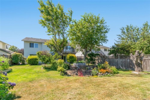 5954 Broadway Rd, Nanaimo, BC 
