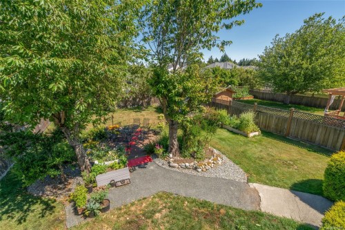5954 Broadway Rd, Nanaimo, BC 