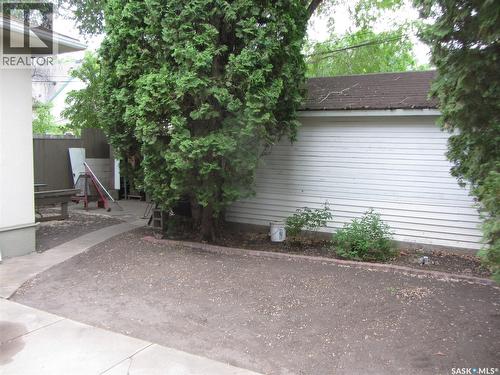 914 Victoria Avenue, Saskatoon, SK 