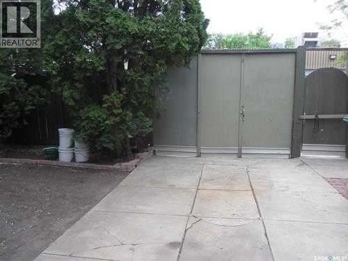 914 Victoria Avenue, Saskatoon, SK 