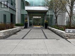 2805 - 120 HOMEWOOD AVENUE Toronto, ON M4Y 2J3