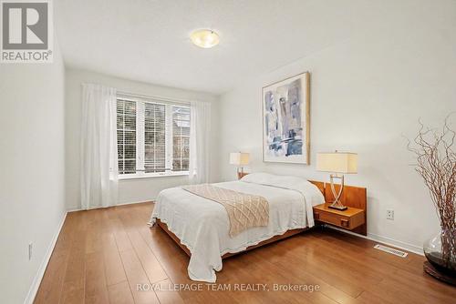 Primary bedroom wing - 25 Sawchuk Terrace, Ottawa, ON 