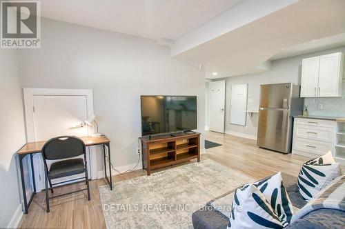 992 Baseline Road E, Ottawa, ON 