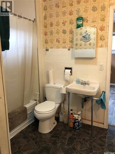 300 Durham Street, Sturgis, SK 