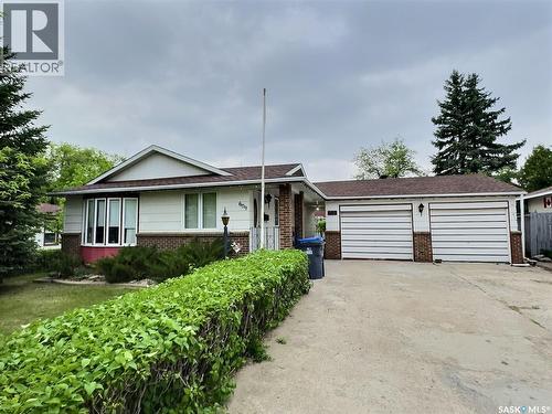 609 Henry STREET  Estevan, SK S4A 2B7