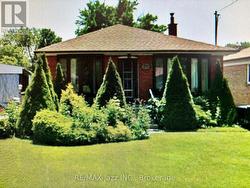 61 KOOTENAY CRESCENT Toronto (Bendale), ON M1J 1S1