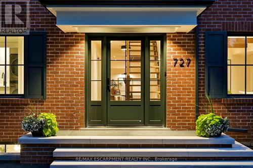 727 King Road, Burlington, ON 