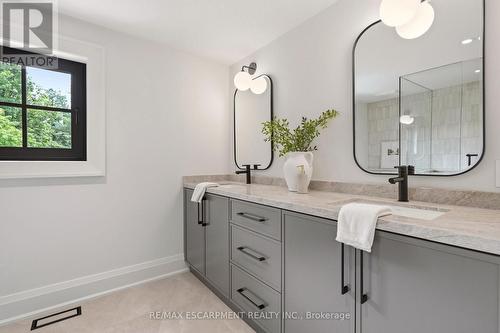 727 King Road, Burlington, ON 